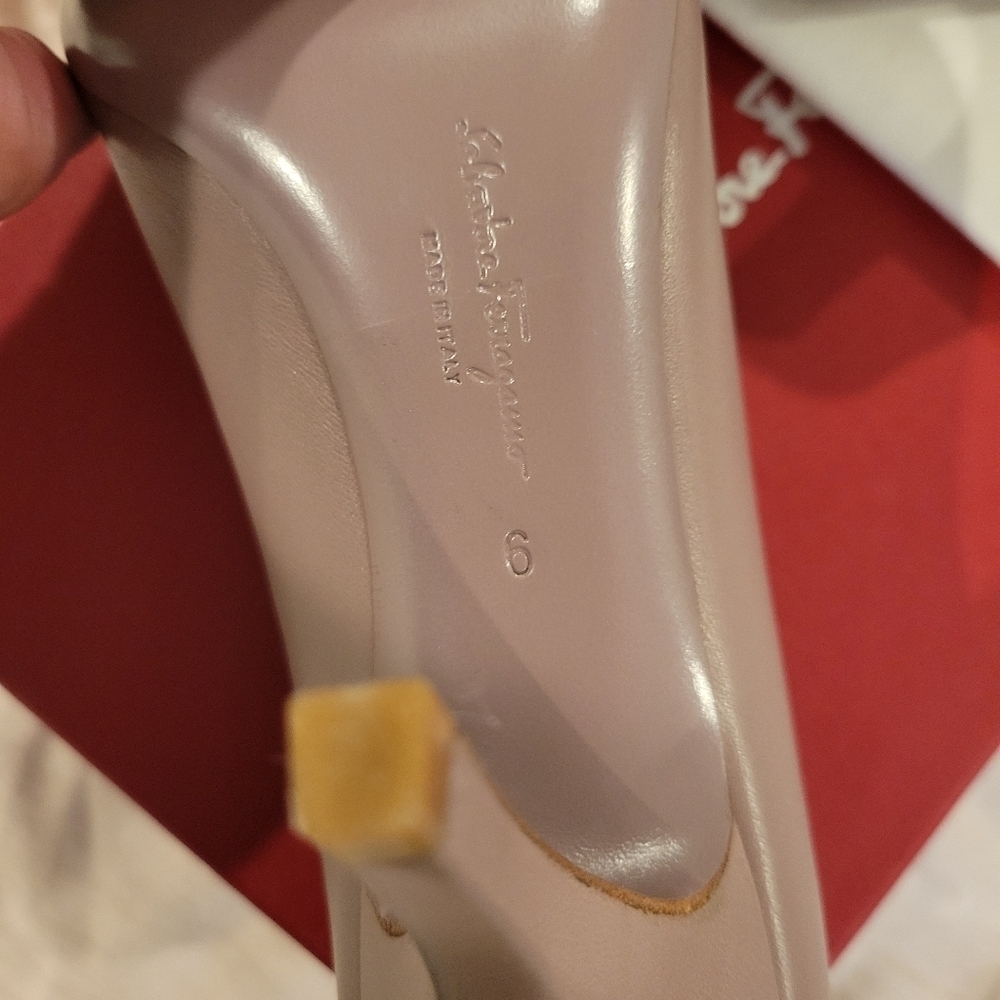 NWB Ferragamo Heels - Picture 9 of 12